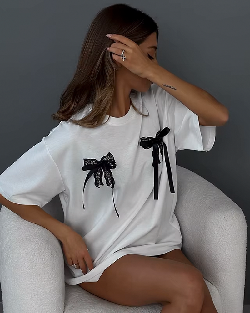 T Shirt With Bow