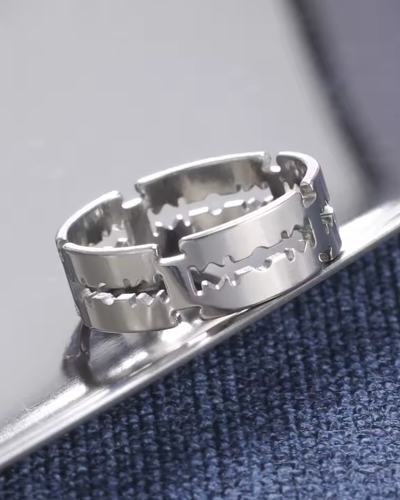 Razor Blade Ring | Y2K Wave