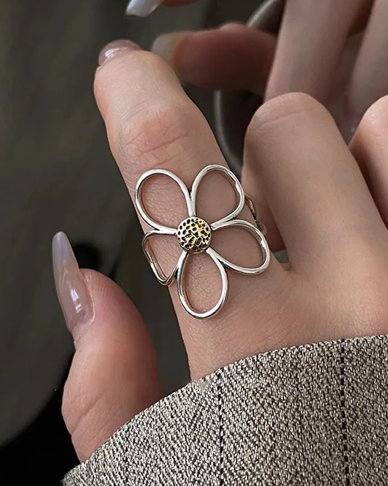 Silver Flower Ring