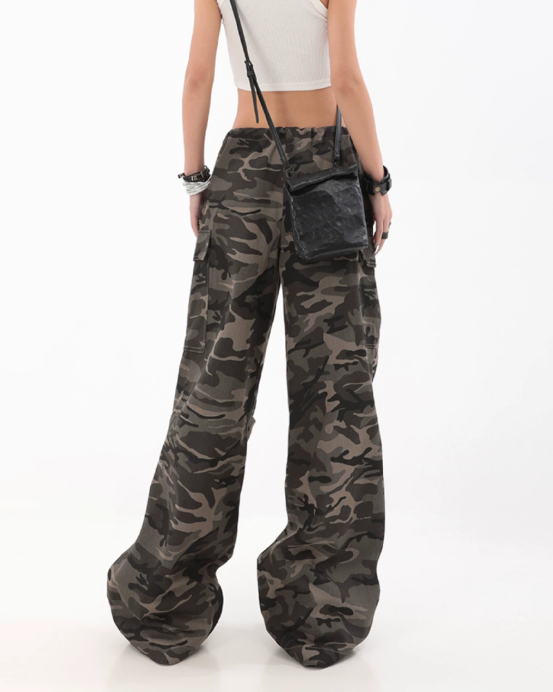 Camo Baggy Jeans Women